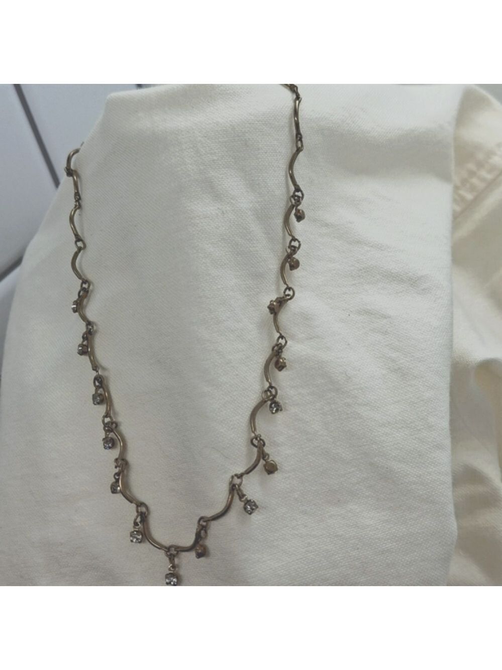 Silvertone necklace with Rhinestones 14"